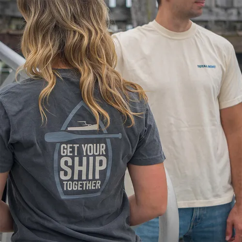 TotalBoat Adult Vintage-Style T-Shirts - Jamestown Distributors